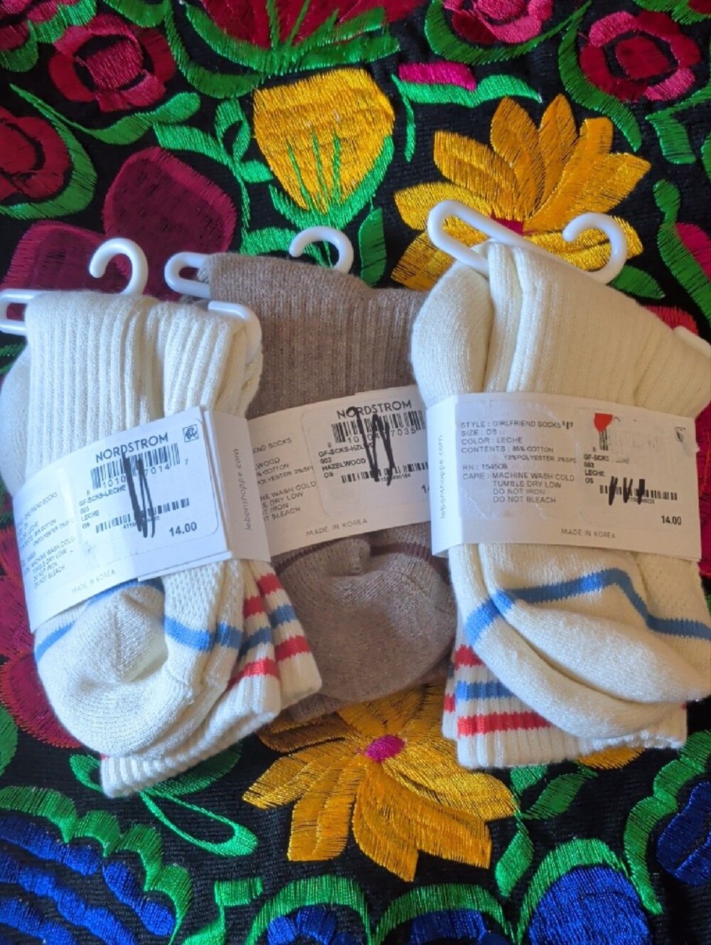Le Bon Shoppe Girlfriend Socks - Striped Neutral & Cream Packs - Picture 4 of 6